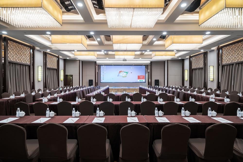 Minshan Lhasa Grand Hotel Chengdu Exterior foto