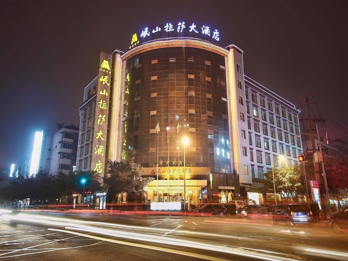 Minshan Lhasa Grand Hotel Chengdu Exterior foto
